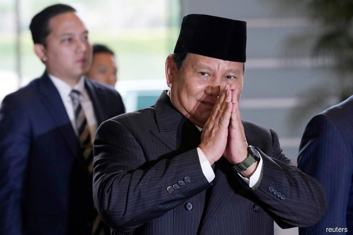 Prabowo's Free-meal Plan Stirs Investor Fears About Indonesia's Finances